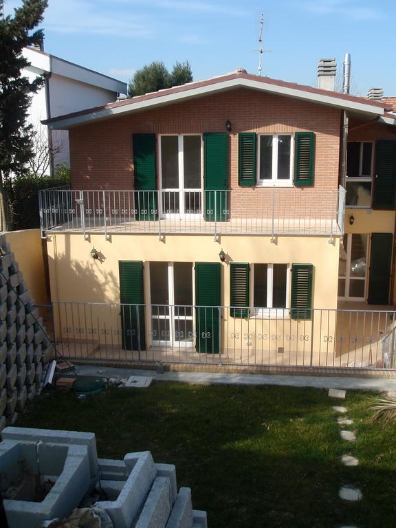 Casa Vacanze Immersa Tra Le Colline, Vicinissima Al Mare E Con Nuova Piscina Senigallia Ngoại thất bức ảnh