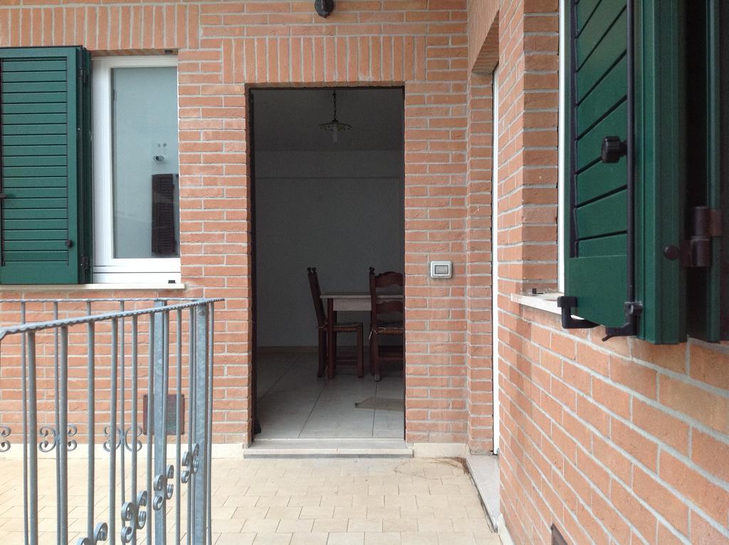 Casa Vacanze Immersa Tra Le Colline, Vicinissima Al Mare E Con Nuova Piscina Senigallia Ngoại thất bức ảnh