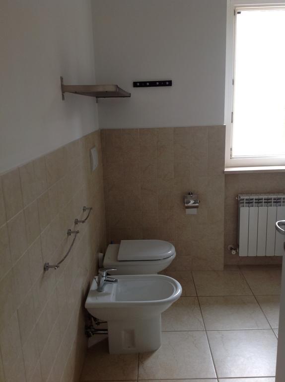 Casa Vacanze Immersa Tra Le Colline, Vicinissima Al Mare E Con Nuova Piscina Senigallia Ngoại thất bức ảnh