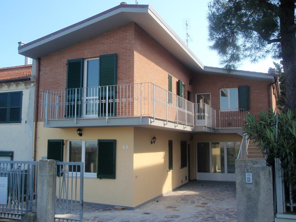 Casa Vacanze Immersa Tra Le Colline, Vicinissima Al Mare E Con Nuova Piscina Senigallia Ngoại thất bức ảnh