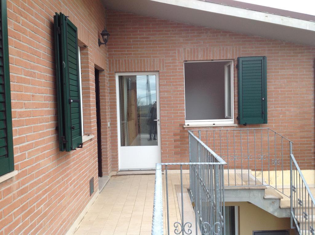 Casa Vacanze Immersa Tra Le Colline, Vicinissima Al Mare E Con Nuova Piscina Senigallia Ngoại thất bức ảnh